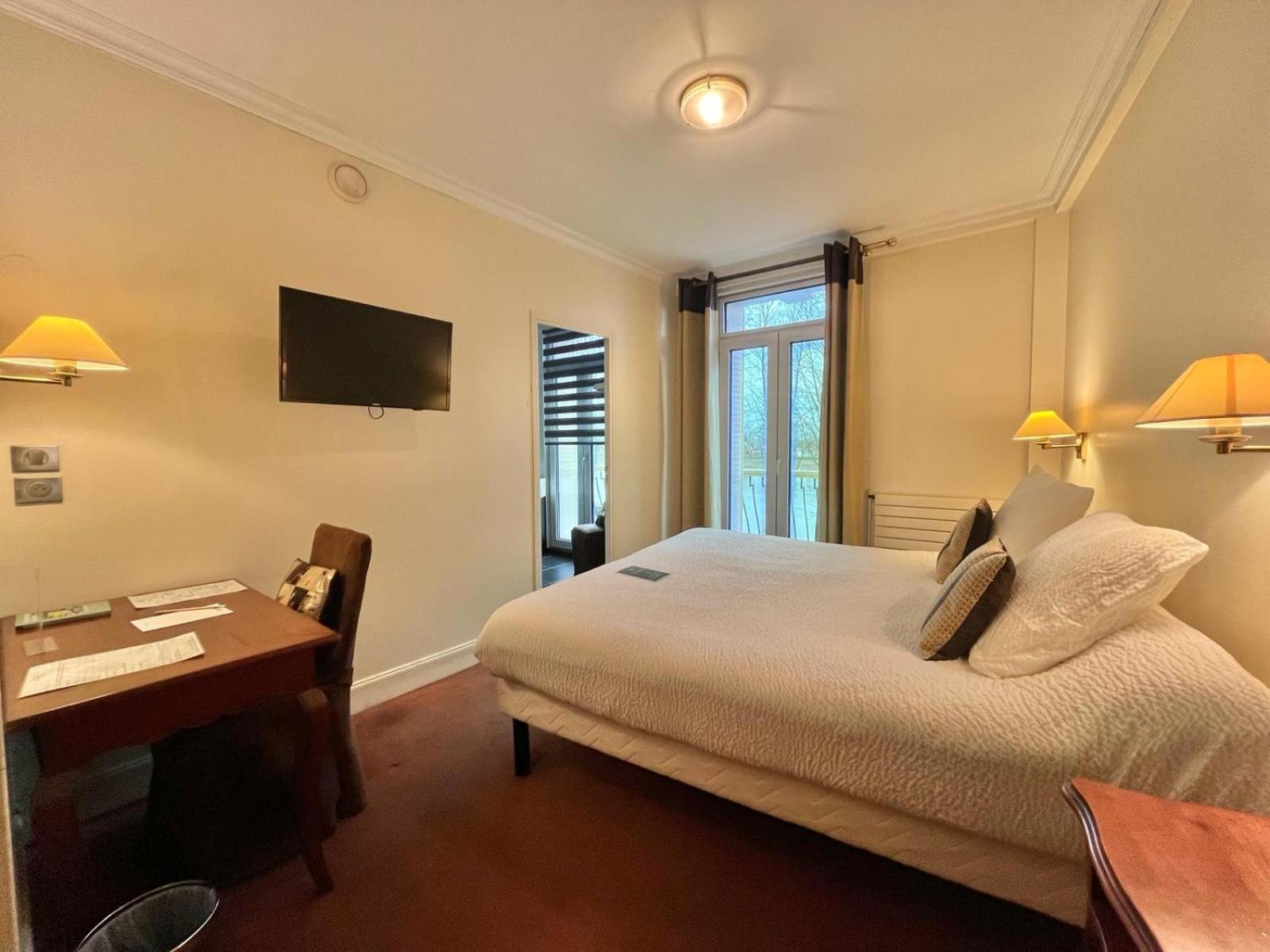 Logis Hotel Le Rivage Gien Exterior photo